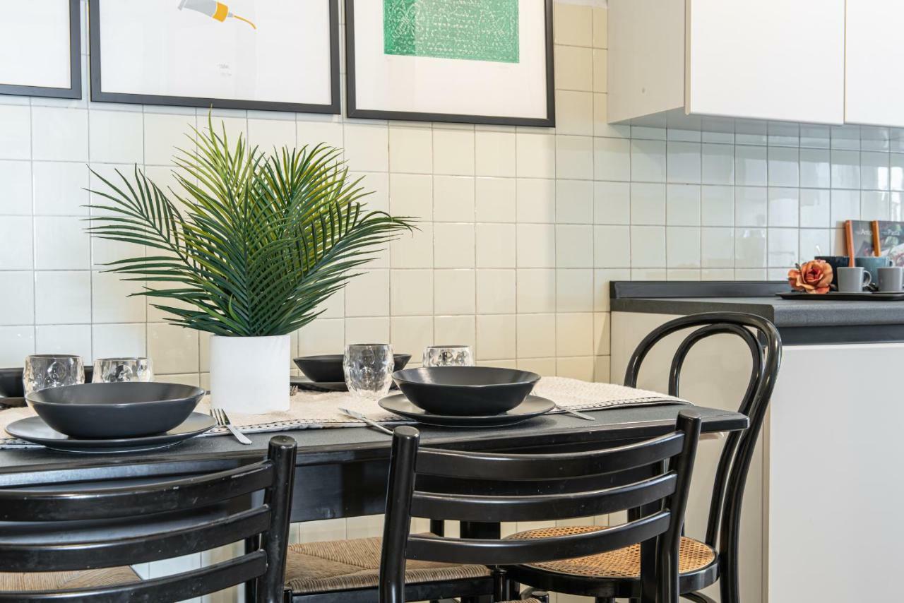 Joivy Sophisticated 3-bed Flat With Desk Appartement