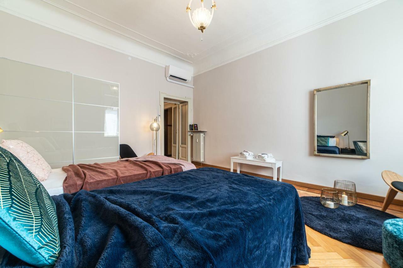 Appartement Joivy Sophisticated 3-bed Flat With Desk Milaan